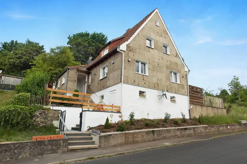 Country House 'Vogelsberger Bett Unser Korkhaus' with Mountain View, Private Terrace and Wi-Fi - Image 1