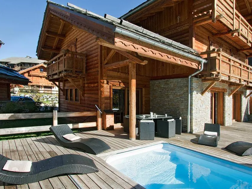 Fully equipped chalet with private pool & sauna | Pets allowed - Image 1
