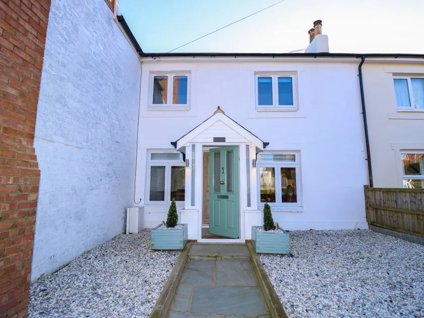 Children-friendly cottage with garden | Pets allowed - Image 1