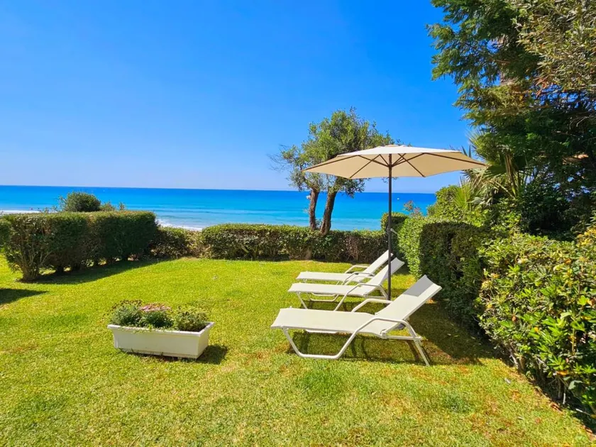 House with pool, barbeque & garden | Nature view - Image 1