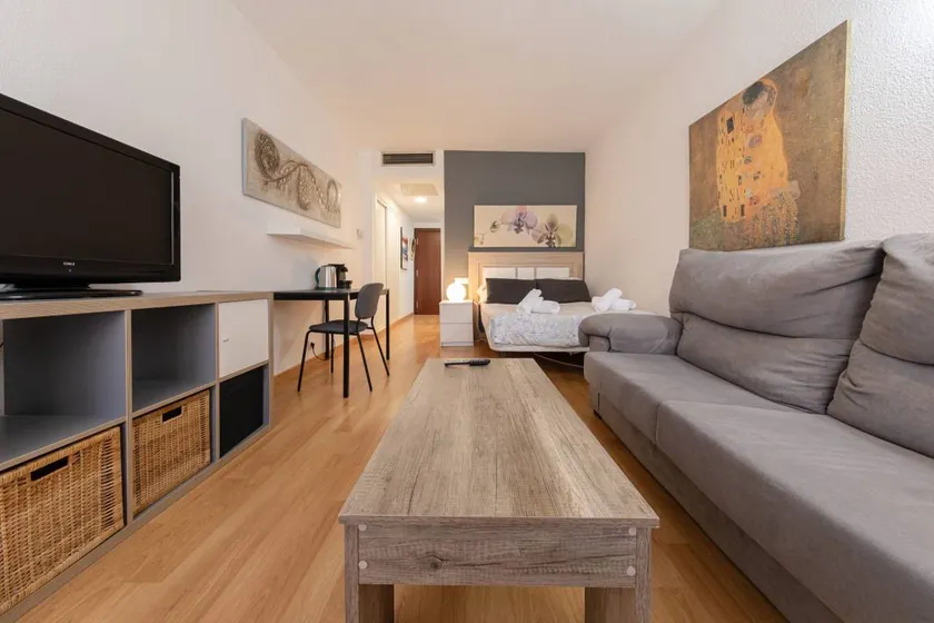 Ferienwohnung 'Chick' mit Wi-Fi und Klimaanlage - Image 1