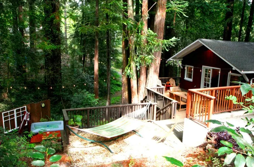 Pet-Friendly Cabin Rental for Glamping in Northern California - Image 1