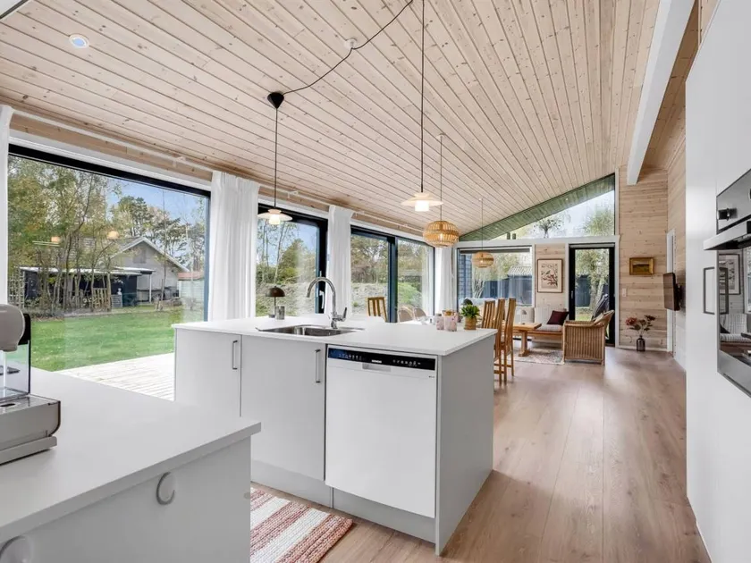 Holiday home with BBQ - Image 1