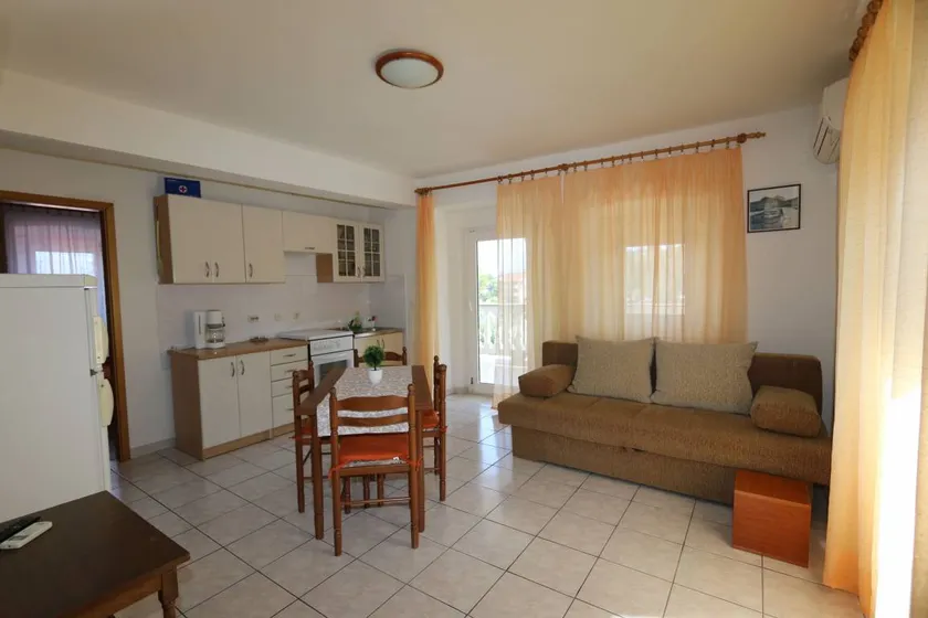 Apartments Matejcic-Grskovic Vesna - Image 1