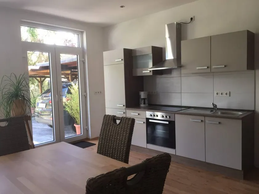 Flat with terrace, BBQ & garden - Image 1