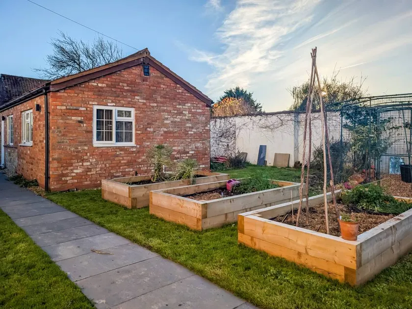 Cottage avec jardin et barbecue - Image 1