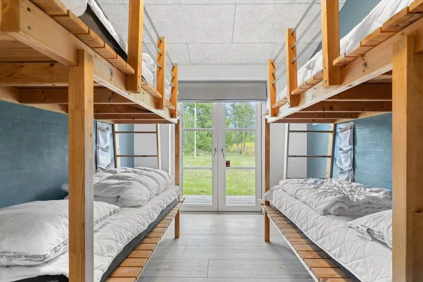 Family-oriented house with terrace, sauna & hot tub | Pet-friendly - Image 1