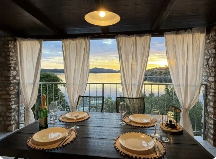 House with garden, terrace & BBQ | Sea view - Image 1