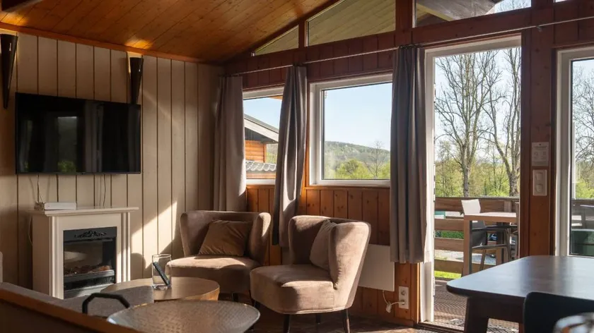 Familienorientiertes Ferienhaus mit Garten, Terrasse und Pool | Haustiere erlaubt - Image 1