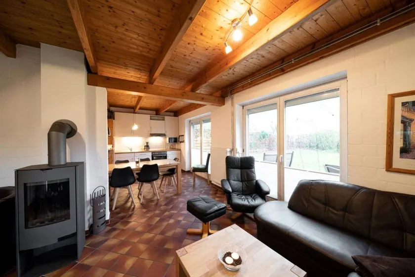 Gemütliches Ferienhaus im Ferienpark Achtern Diek - Image 1