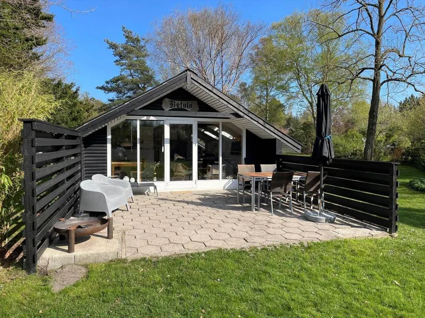 Fully equipped house with barbecue & terrace | Beach nearby | Pets allowed - Image 1