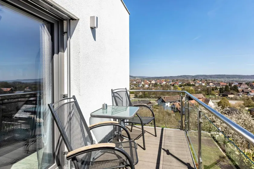 Apartment 'Obersee' with Lake View, Shared Garden and Wi-Fi - Image 1