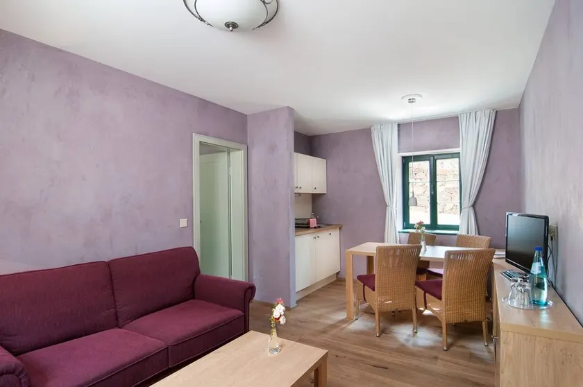 Appartamento con giardino e terrazza - Image 1