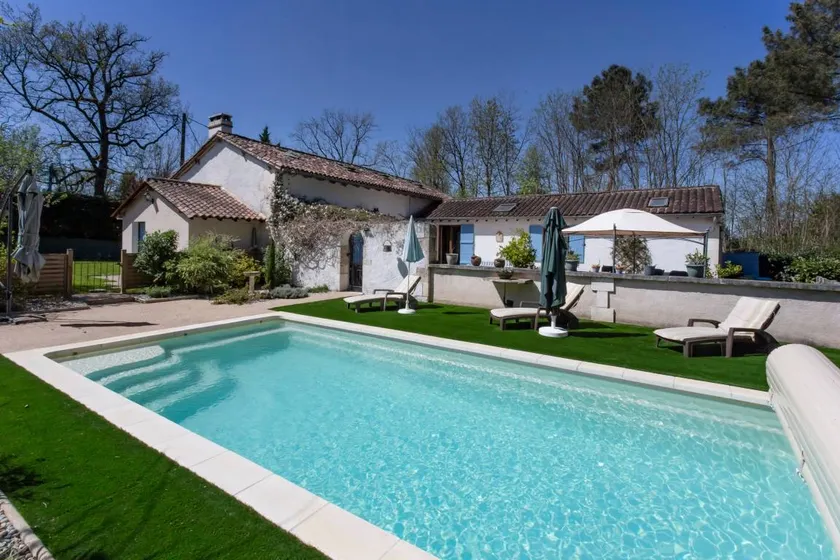 Children-friendly holiday home with private pool, garden & terrace - Image 1