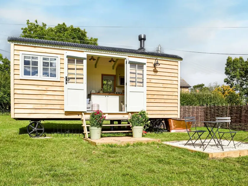 Cottage with garden & BBQ - Image 1