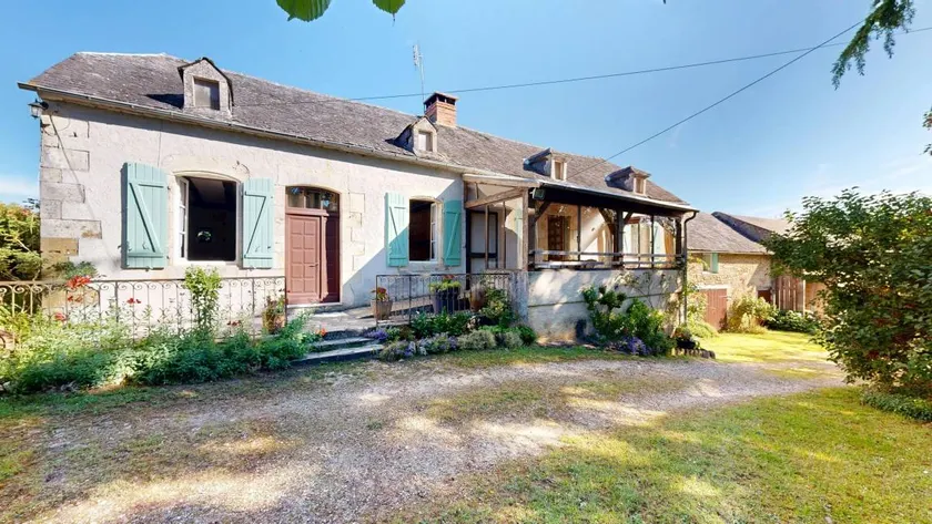 Family-oriented holiday home with terrace, barbeque & garden | Nature view | Dogs allowed - Image 1