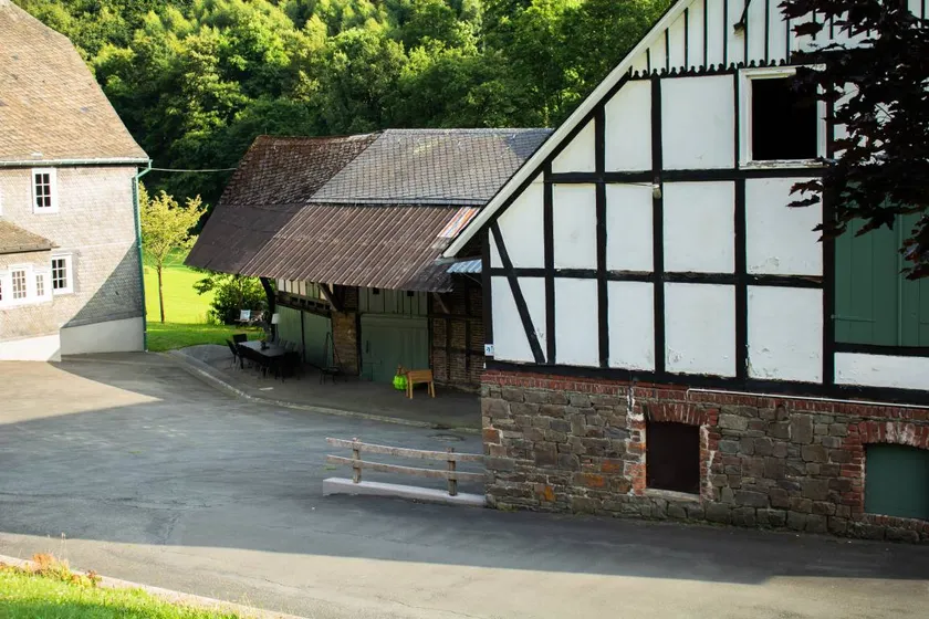 Holiday Home 'Hallmanns Hof' with Private Garden, Dogs Allowed, Wi-Fi - Image 1