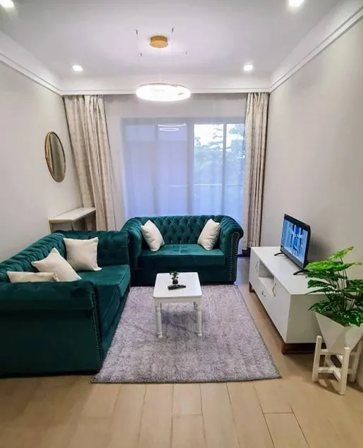 Flat with hot tub, barbecue & pool - Image 1
