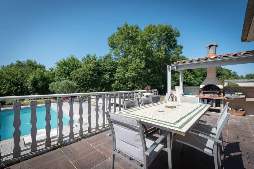 Ferienhaus 'Maison Zoé' mit privatem Pool, Terrasse und WLAN - Image 1
