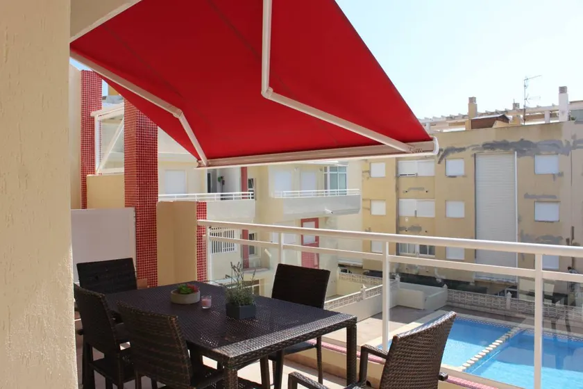 Apartment with terrace, barbeque & pool - Image 1