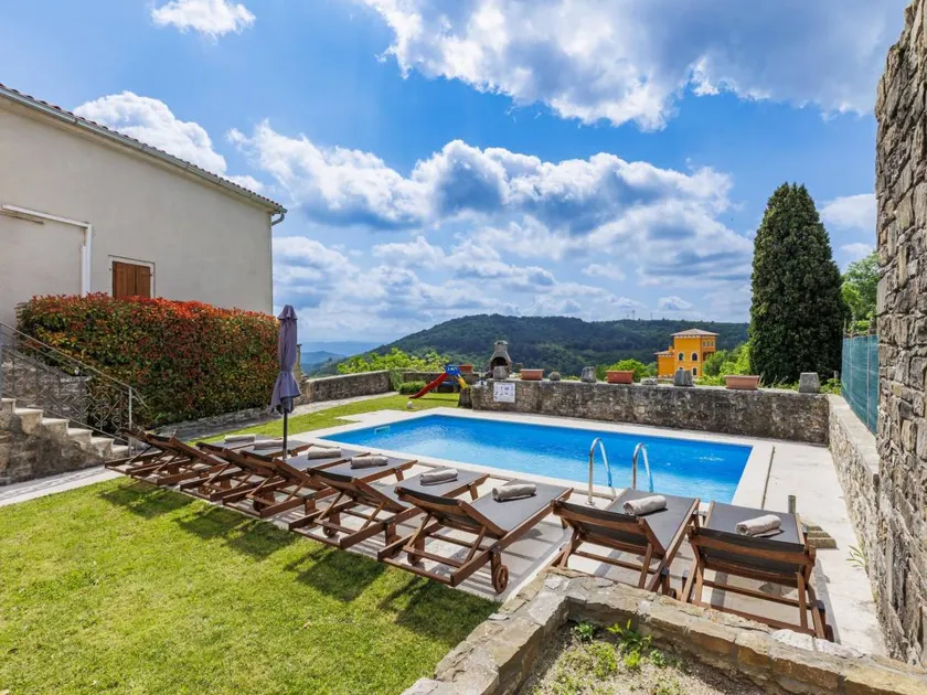Fully equipped holiday home with garden, private pool & terrace | Nature view | Dogs allowed - Image 1