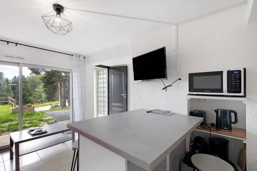 Appartement avec jardin | Vue montagne - Image 1