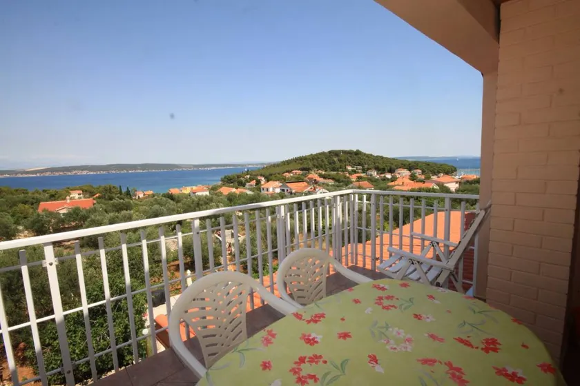 Two bedroom apartment with terrace and sea view Kukljica, Ugljan (A-8237-a) - Image 1