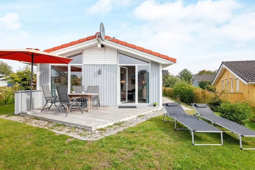 Fully equipped wonderful holiday home with garden, barbeque & terrace | Close to the beach | Pet-friendly - Image 1