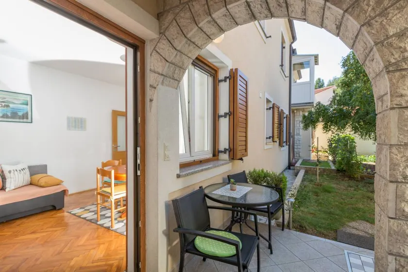 Wohnung mit Garten, Terrasse und Grill - Image 1