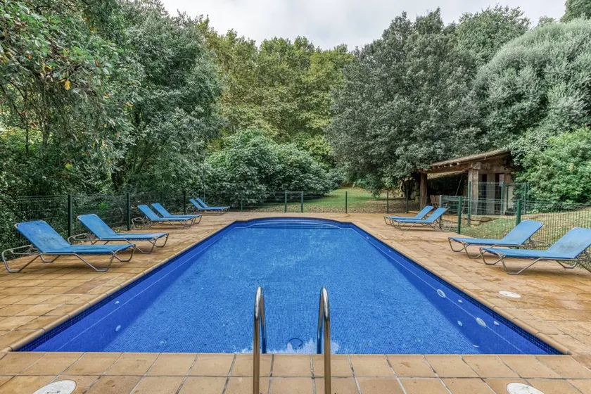 Holiday home with BBQ, private pool & garden | Garden view - Image 1