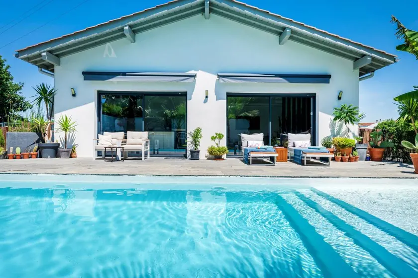 Bed and breakfast avec jardin, piscine et terrasse - Image 1
