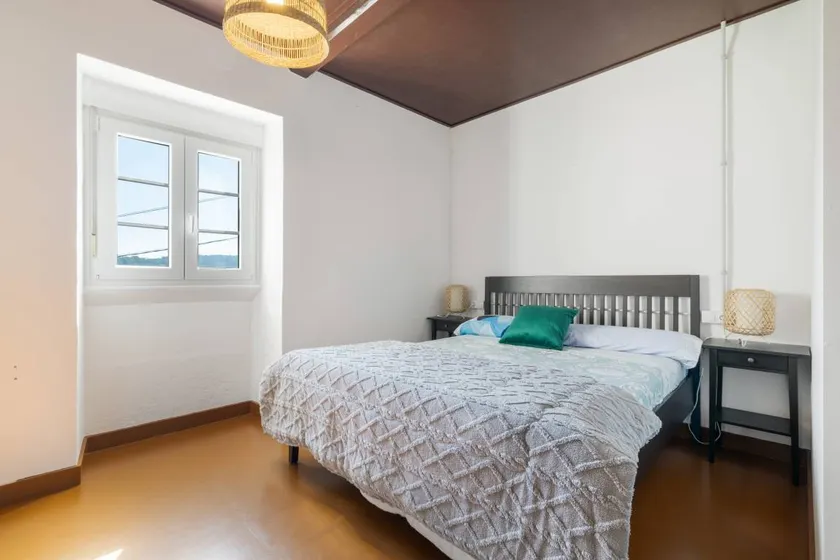 Tani Room with Mountain Views, Shared Terrace and WiFi - Image 1