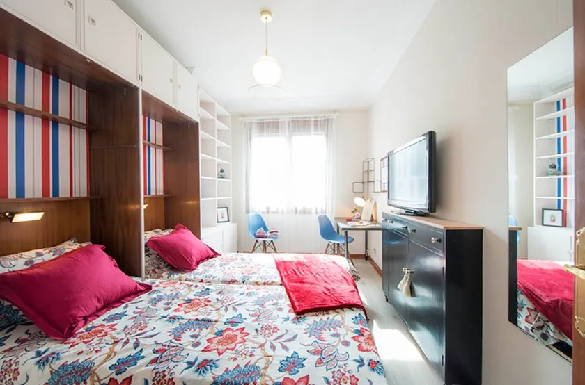 Chambre privée | Proche Mercado de la Ribera - Image 1