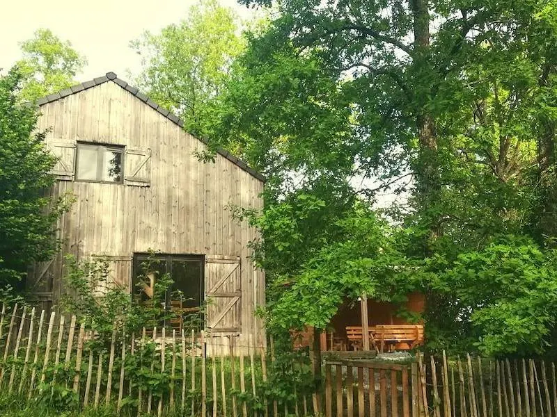 Chalet in massive wood with all comfort for 6 persons - Image 1