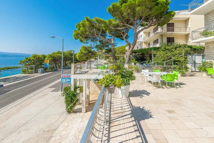 Holiday apartment with terrace, garden & fast internet | Beach view - Image 1