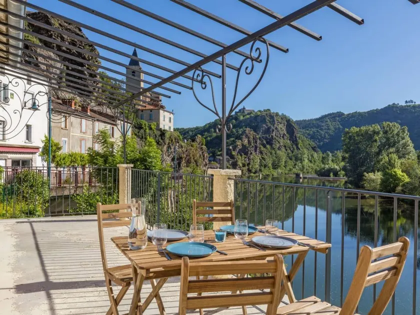 Gite with garden, terrace & barbeque - Image 1