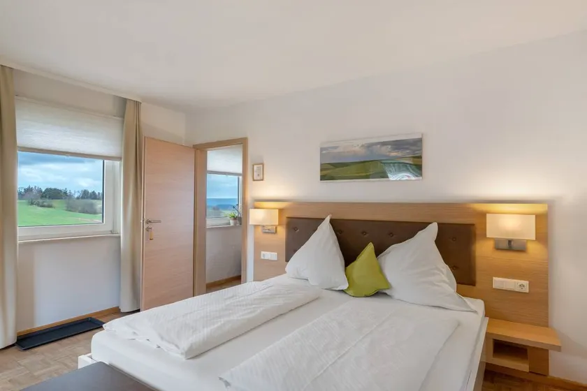 Room 'Doppelzimmer 2 Premium' with Shared Terrace, Shared Garden and Wi-Fi - Image 1