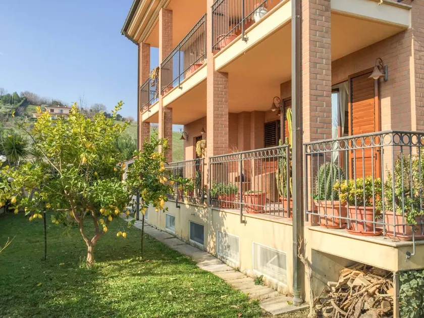 Apartment with garden, hot tub & terrace | Close to the beach | Dogs allowed - Image 1