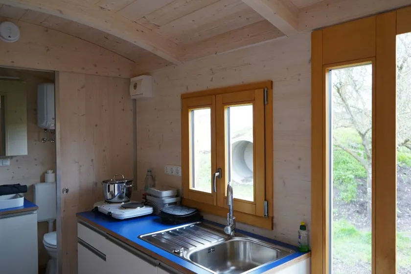 Maison avec jardin, barbecue et terrasse | Vue jardin - Image 1