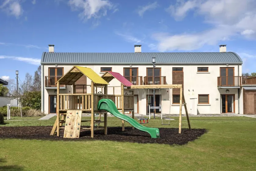 Flat with heated pool, hot tub & sauna | Suitable for remote work - Image 1