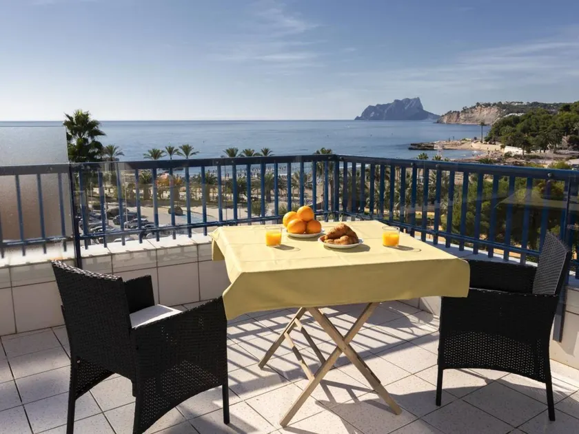 Penthouse 2BR in Central Moraira, Panoramic Sea Views, 150m from Beach, Terrace, WiFi, Parking - Image 1