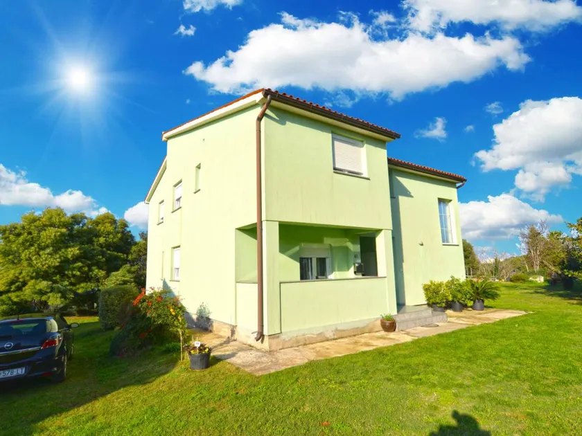 Apartamento con terraza y barbacoa | Vistas al mar - Image 1