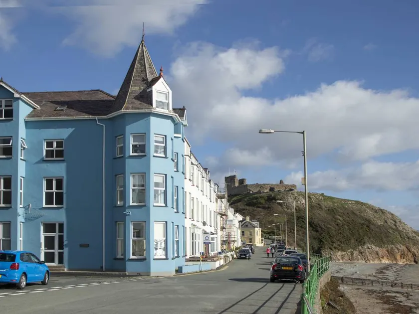 Child-friendly cottage | Beach view | Beach nearby - Image 1