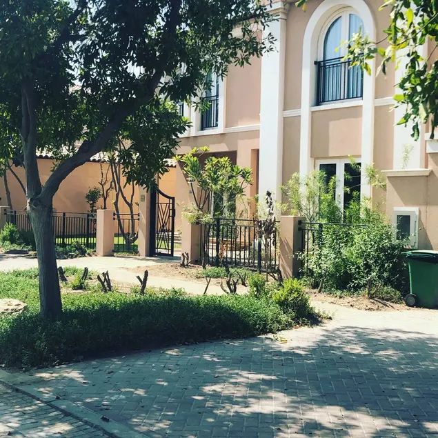 Child-friendly villa with garden, pool & BBQ - Image 1
