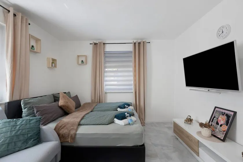 Apartment 'Fewo Am Berneckstrand' with Shared Garden and Wi-Fi - Image 1