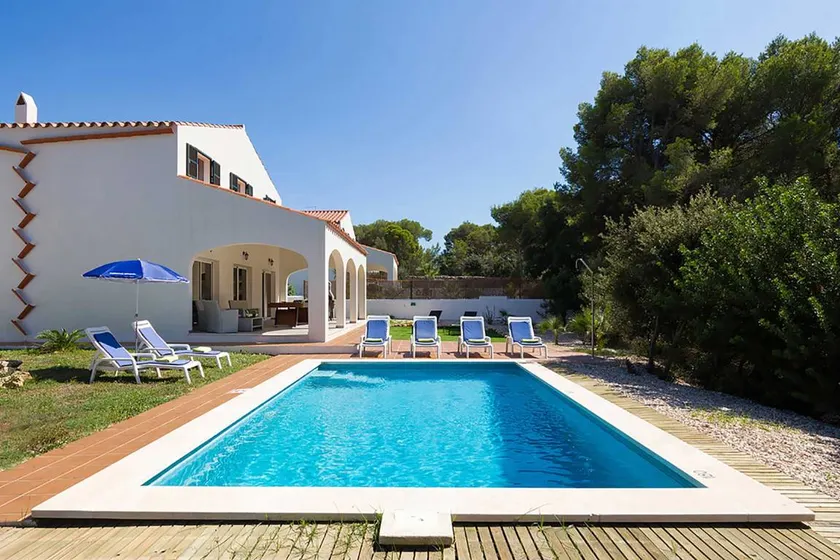Villa with private pool, terrace & BBQ | Close to the beach - Image 1