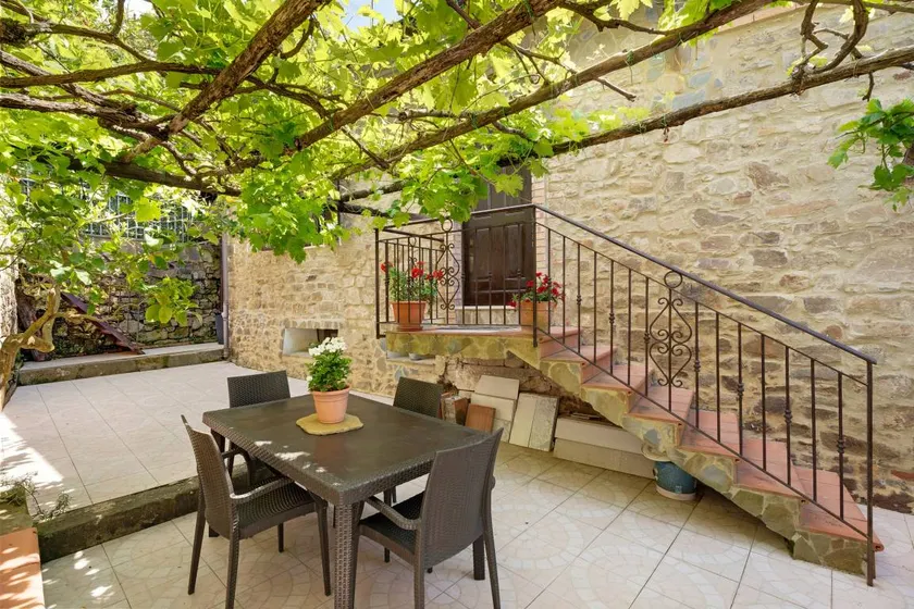 Splendido appartamento con giardino, terrazza e griglia | Vista sul mare | Sono ammessi animali domestici - Image 1
