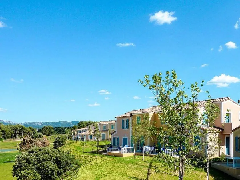 Nice apartment with terrace & heated pool | Dogs allowed - Image 1