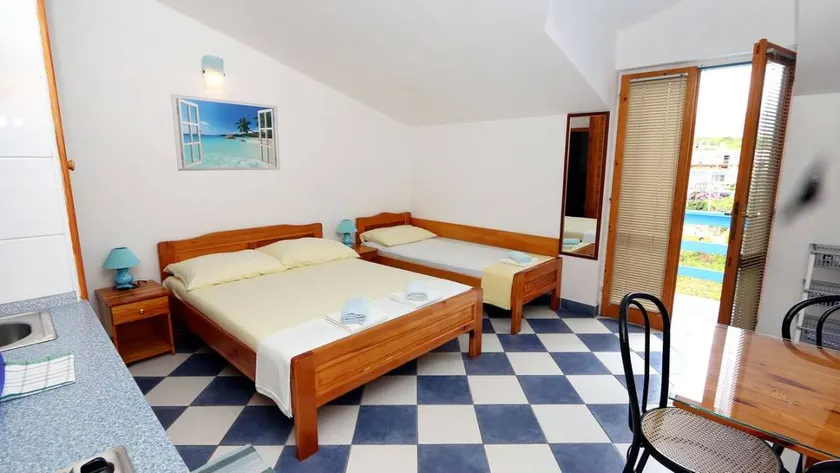 Studio für 3 Personen (18 m²) in Sućuraj - Image 1