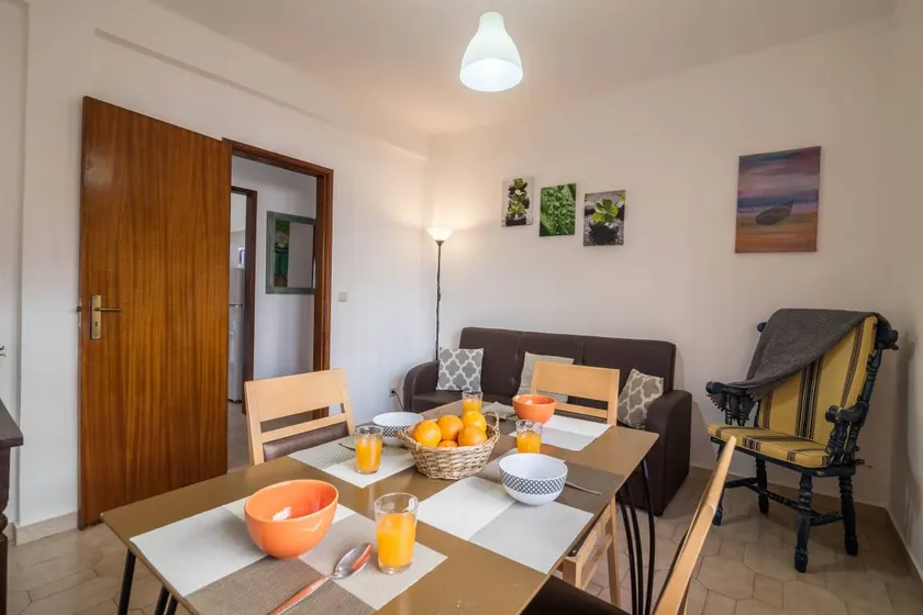 Apartment with barbeque & terrace - Image 1